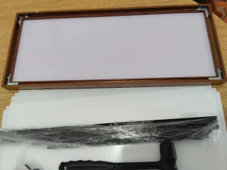 Vitrina expositora acrilico y madera