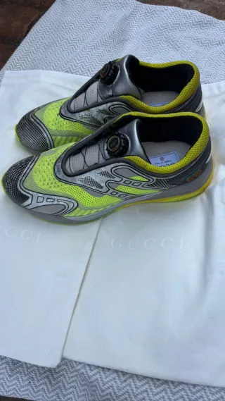 Zapatillas Gucci Verdes y Plateadas