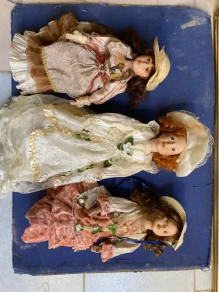 Bambola porcellana con vestito rosa e cappello