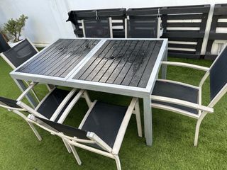 Mesa extensible y 6 Sillas de Jardín