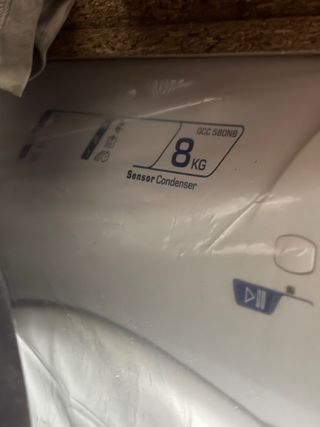 Secadora Candy GCC 580 NB 8kg