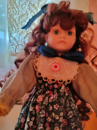 Lote due bambole di porcellana