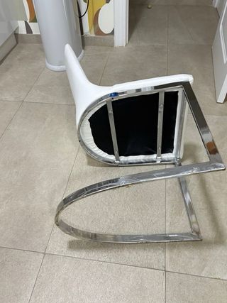 Juego 4 Sillas Piel y Metal