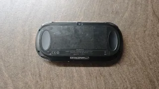 PS Vita PCH-1004 OLED Nero