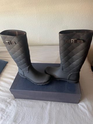 Botas de agua negras acolchadas