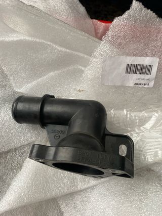 Tapa termostato Mazda 3 2.2 Skyactiv