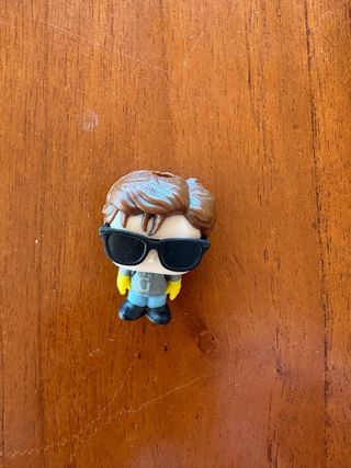 Figura Steve Stranger Things Kinder Joy