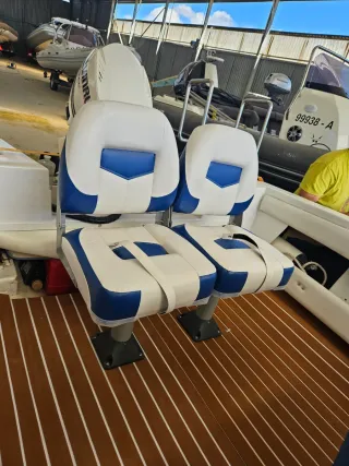 Barca Mares Limpios Baleares