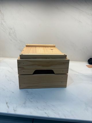 Caja de madera Ikea KNAGGLIG