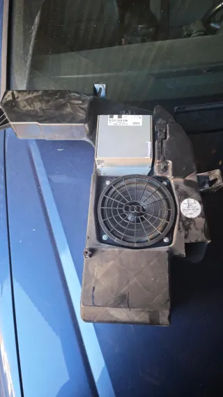 Subwoofer y Amplificador Audi A4 B7