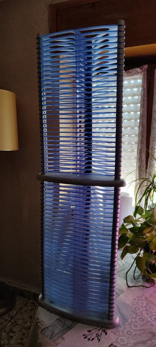 Torre para CDs azul y gris
