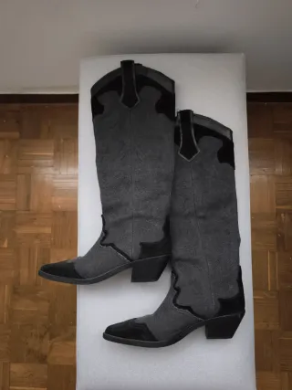 Botas cowboy negras y grises