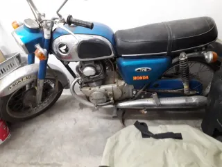 Honda CD175 clásica