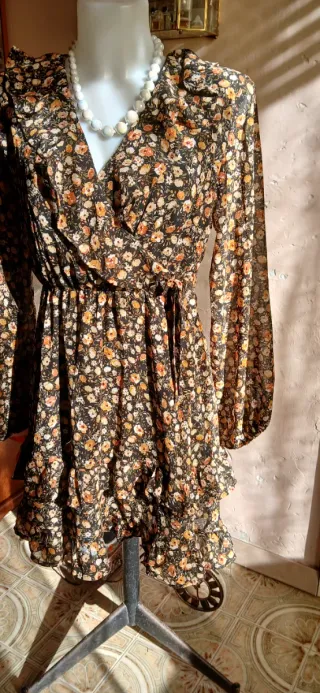 Abito corto fantasia floreale