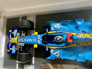 Renault R26 1/18 WC Fernando Alonso Minichamps