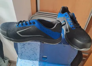 Zapatos de seguridad Sparco 44