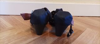 Sandalias Mustang negras con tachuelas