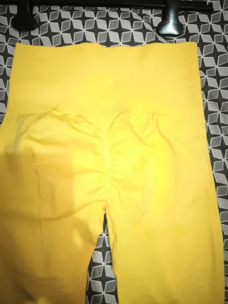 Pantalón Push Up amarillo, Talla S