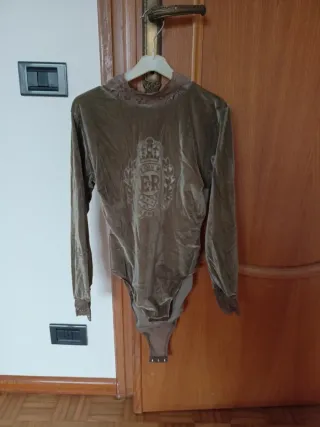 Body vintage marrone con stemma