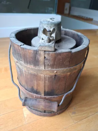 Heladera Antigua Elma de manivela