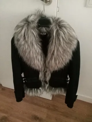 Chaqueta piel sintética con pelo