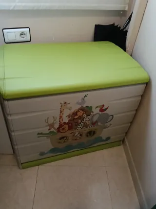 Baúl plástico para juguetes infantil