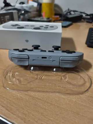 Mando 8BitDo SN30 Pro Bluetooth Gris