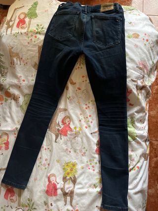 Pantalón vaquero niña Tommy Hilfiger 164. 12-13