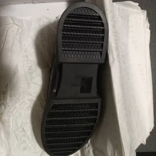 Scarpe donna Geox nere con lacci