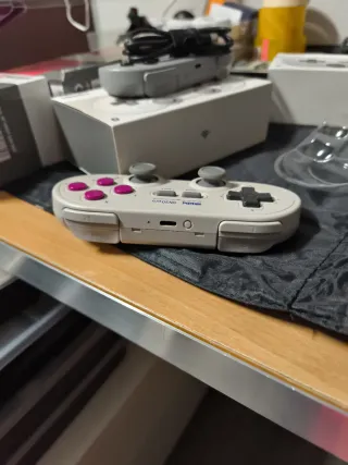 Mando 8BitDo SN30 Pro Bluetooth Beige