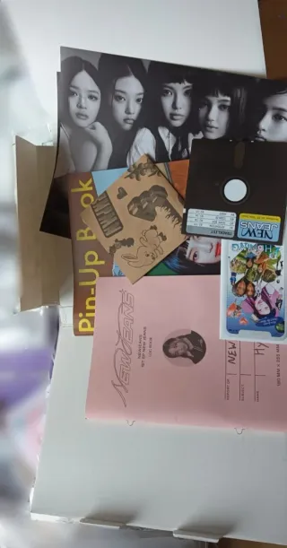 NewJeans Hyein Bluebook Kpop