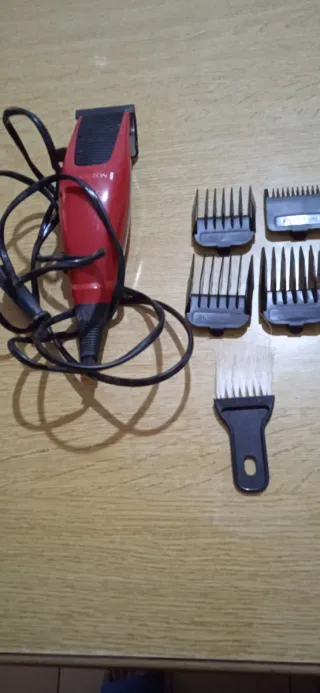 Tagliacapelli professionale con accessori