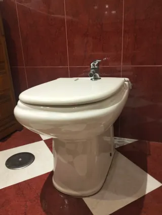 Inodoro y bidet Dama Retro Pergamon URGE!!!!