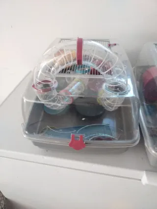 Jaula para hámster con túneles 25€ unidad