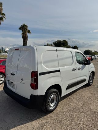 Peugeot Partner 2021