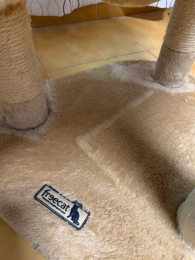 Torre rascador para gatos