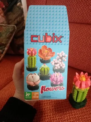 Cubix Flower Globo Cactus Costruzioni Simili Lego