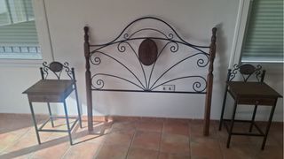 Conjunto cabecero forja y mesitas noche