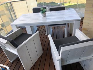 Mesa y sillones madera maciza exterior