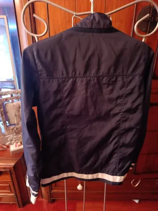 Cazadora Geox niña azul con detalles