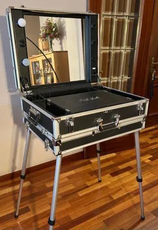 Maletín Tocador Maquillaje con Luces y Patas