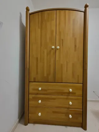 Habitación infantil conpleta cama convertible cuna