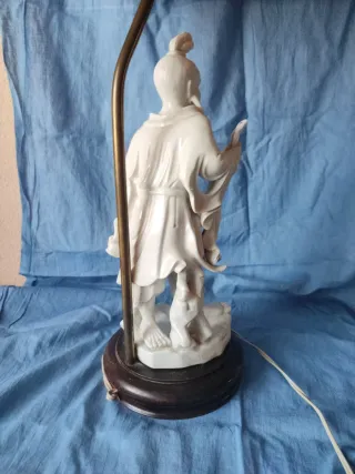 Figura Pescador Chino Porcelana