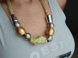 Collar Cuentas Doradas y Plateadas