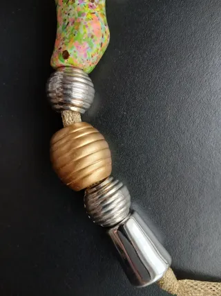 Collar Cuentas Doradas y Plateadas