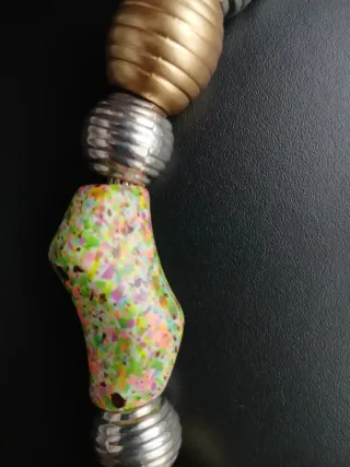 Collar Cuentas Doradas y Plateadas