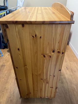 Cómoda de pino macizo con 7 cajones