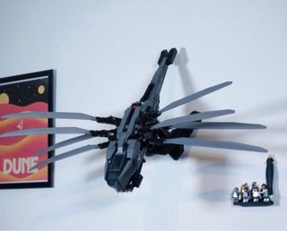 Supporto da parete per orniottero Lego