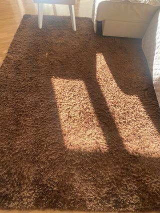 Alfombra marrón poliéster