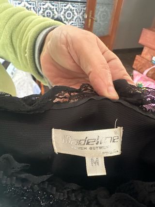 Vestido de fiesta negro de terciopelo